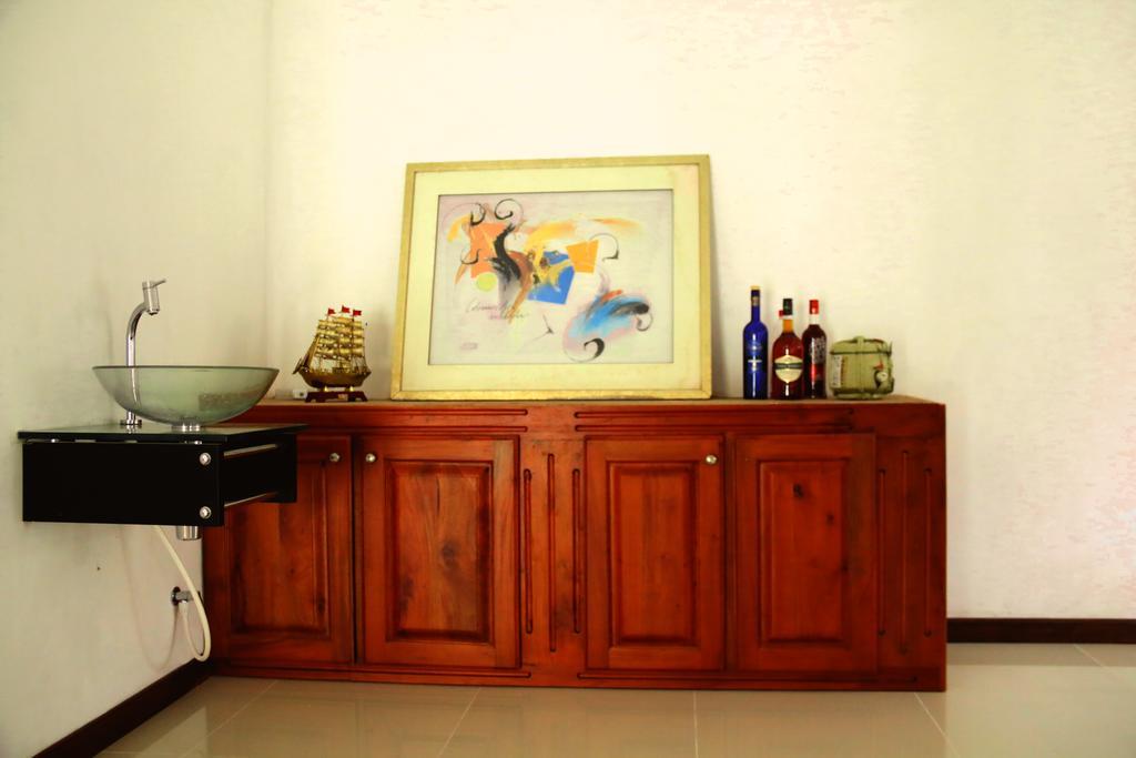 Nivahana Homestay Канди Екстериор снимка