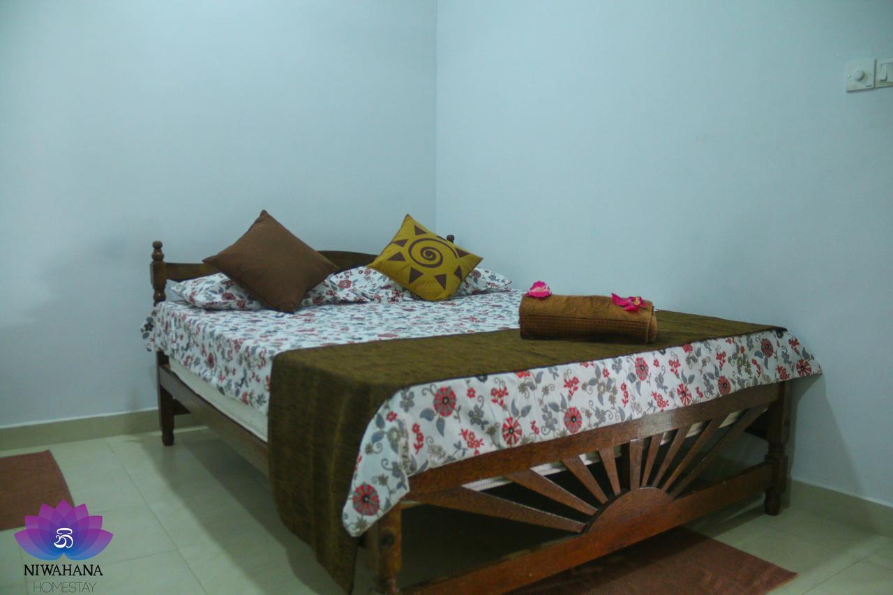 Nivahana Homestay Канди Екстериор снимка