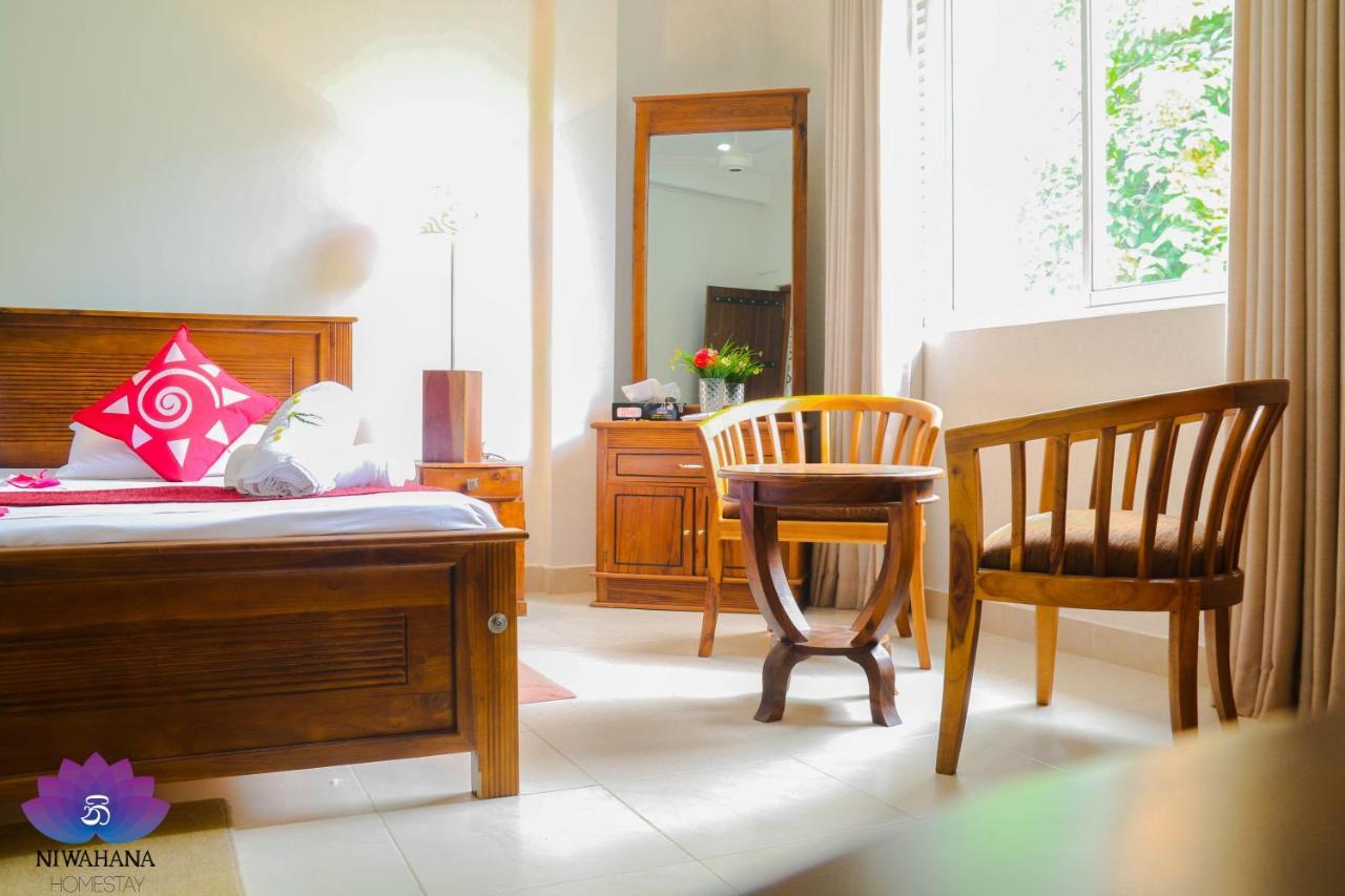 Nivahana Homestay Канди Екстериор снимка