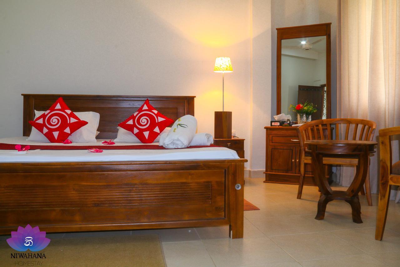 Nivahana Homestay Канди Екстериор снимка