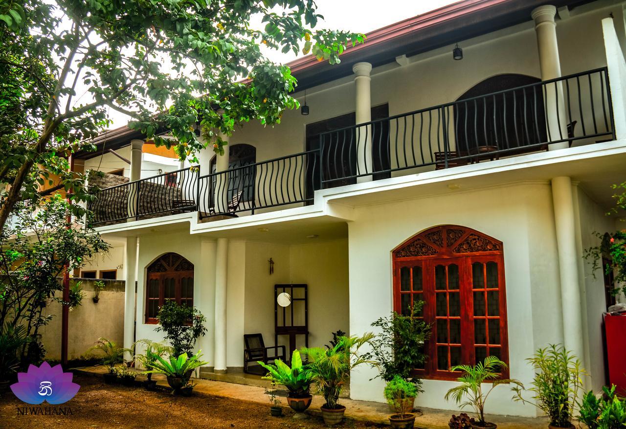 Nivahana Homestay Канди Екстериор снимка