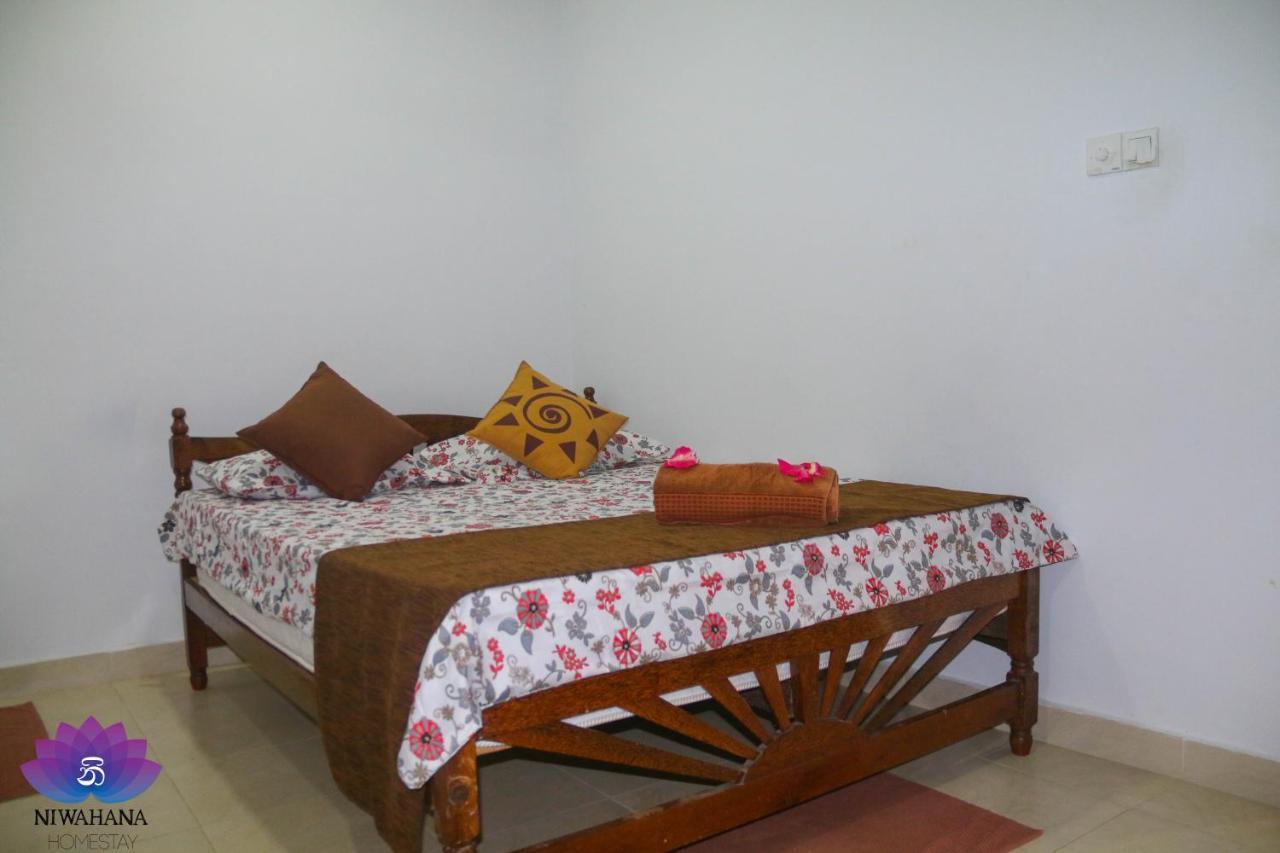 Nivahana Homestay Канди Екстериор снимка