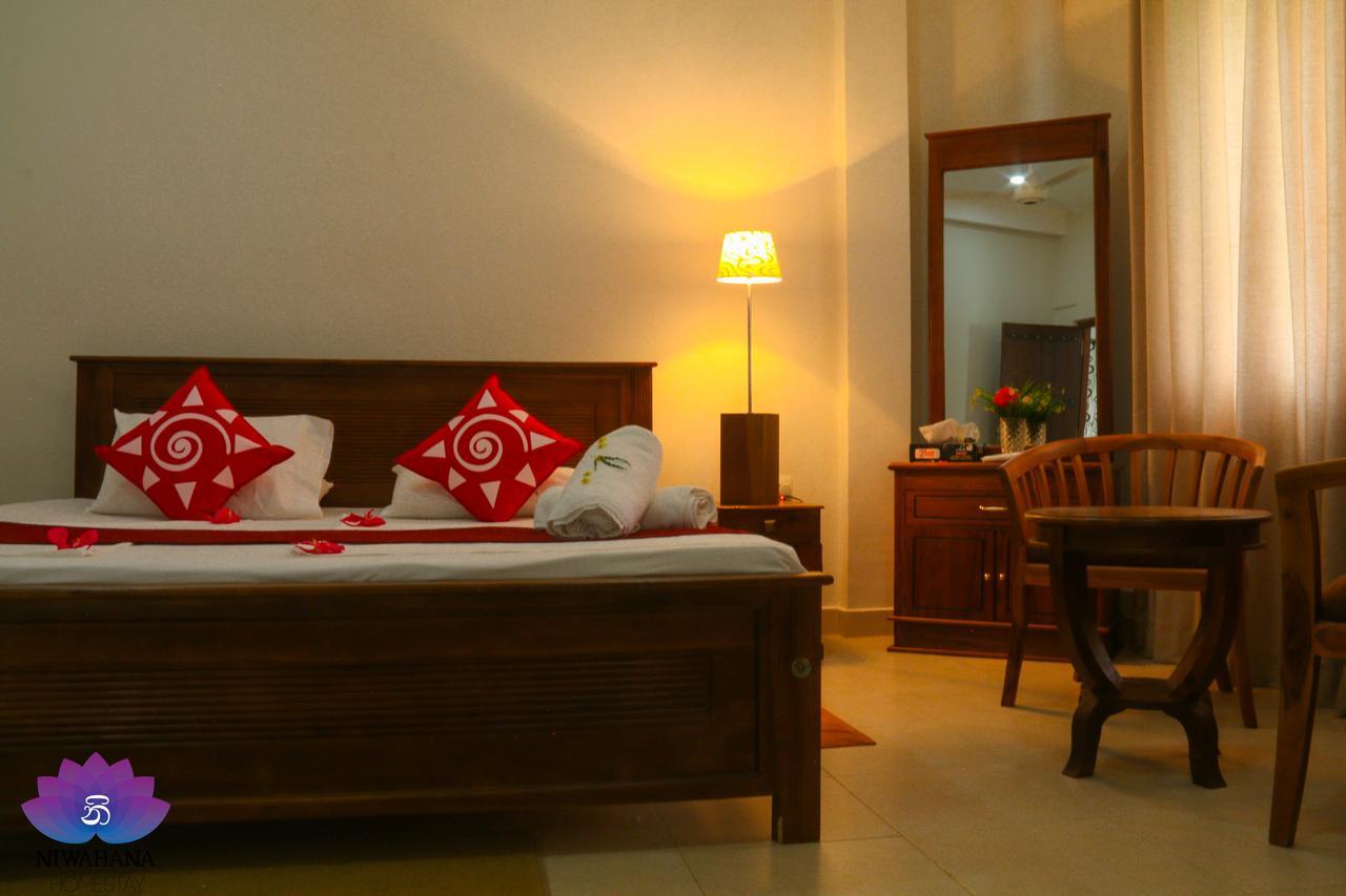 Nivahana Homestay Канди Екстериор снимка