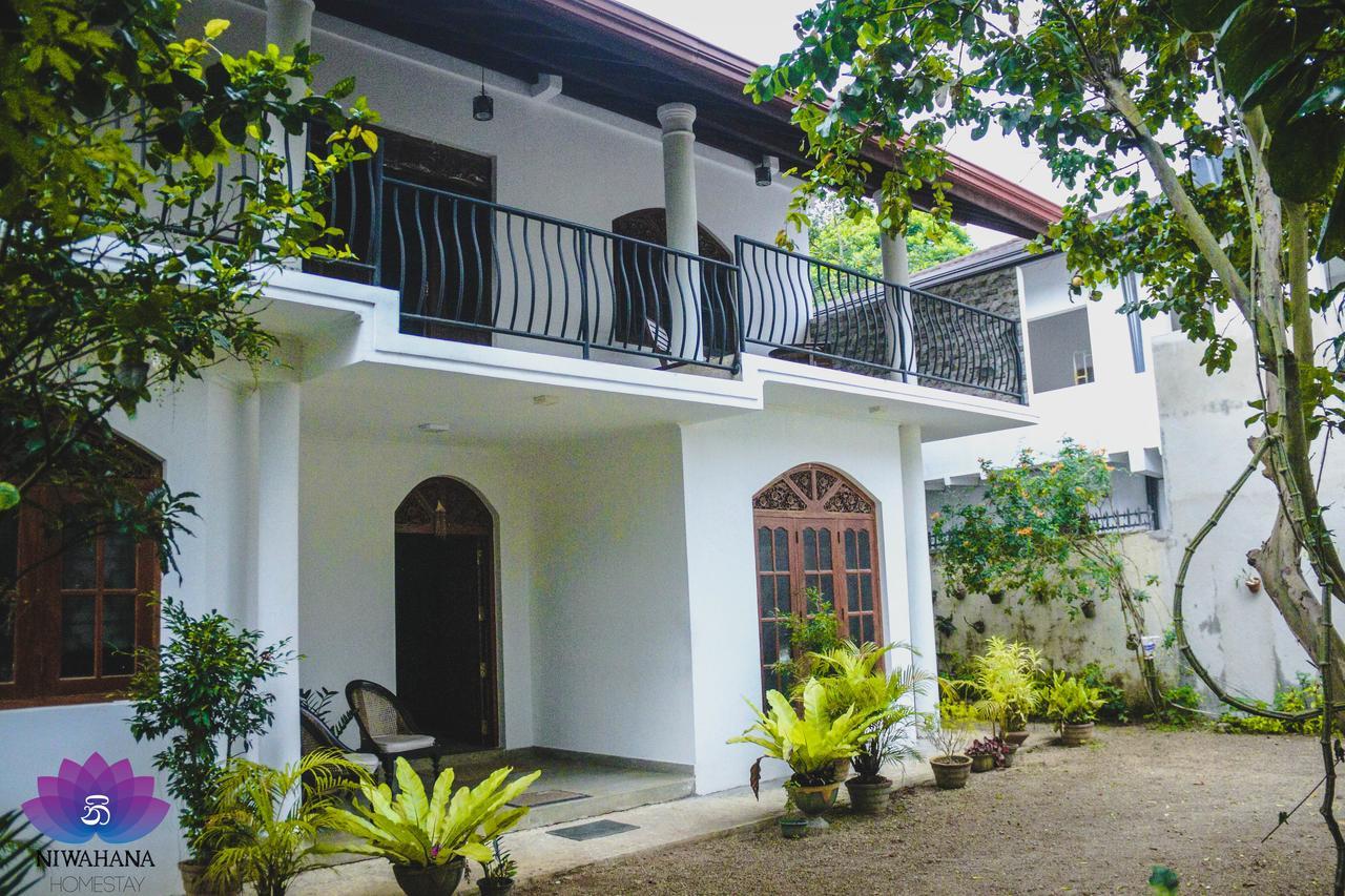 Nivahana Homestay Канди Екстериор снимка