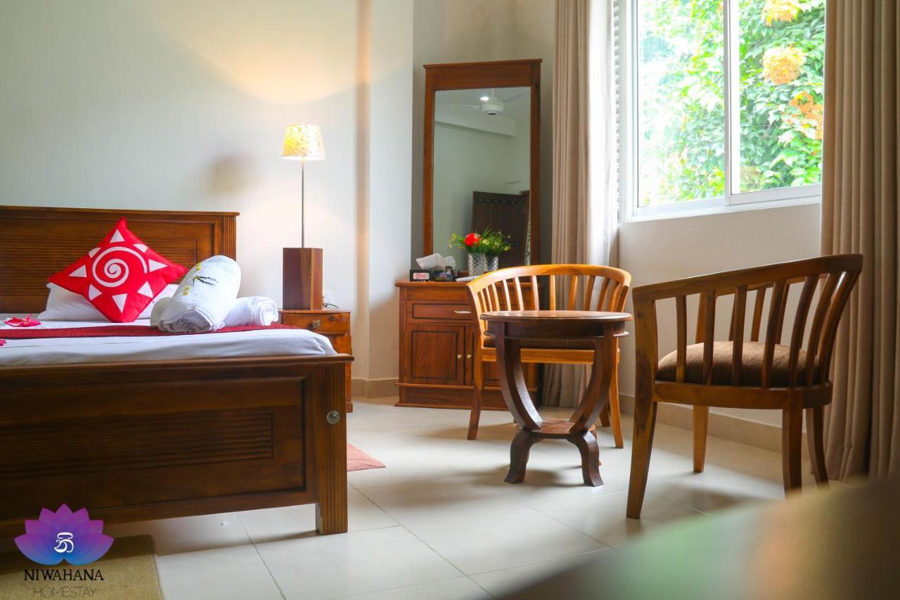 Nivahana Homestay Канди Екстериор снимка