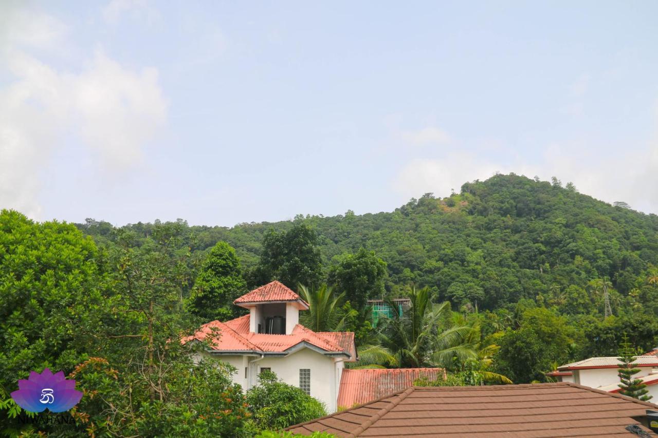 Nivahana Homestay Канди Екстериор снимка