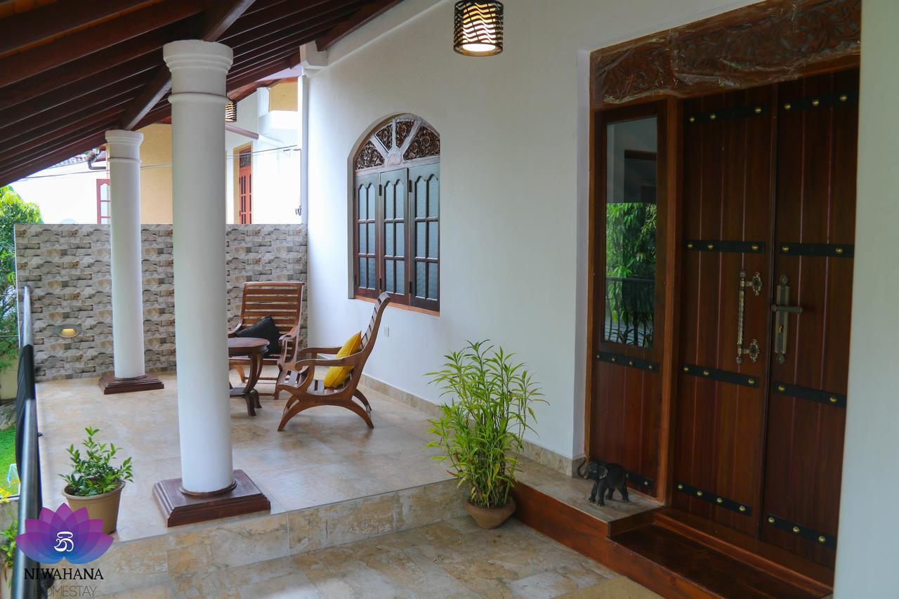 Nivahana Homestay Канди Екстериор снимка