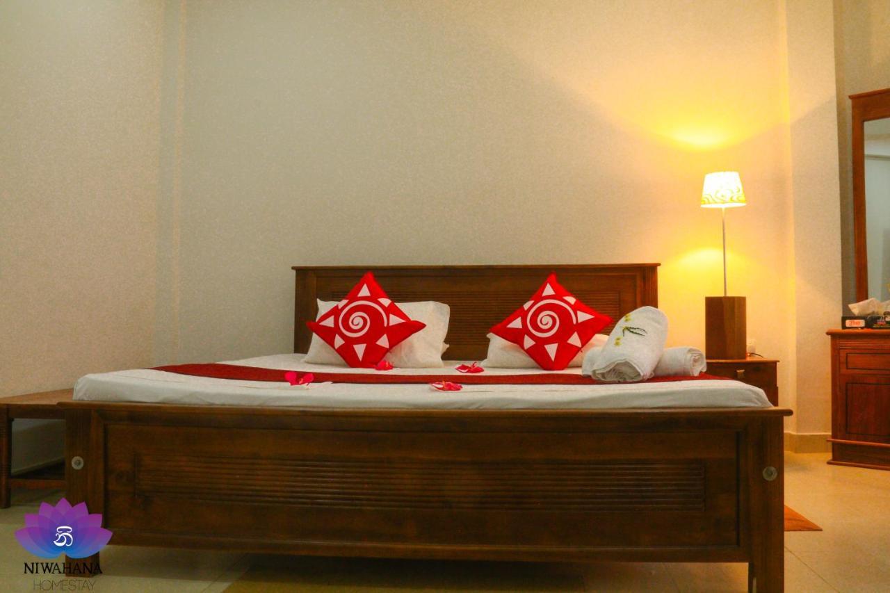 Nivahana Homestay Канди Екстериор снимка